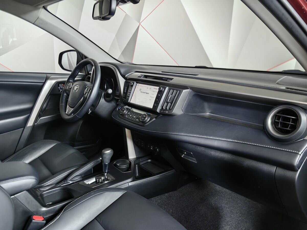 Toyota RAV4, 2018 Фото №9