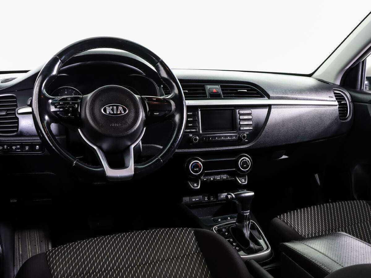 Kia Rio X-Line, 2019 Фото №8