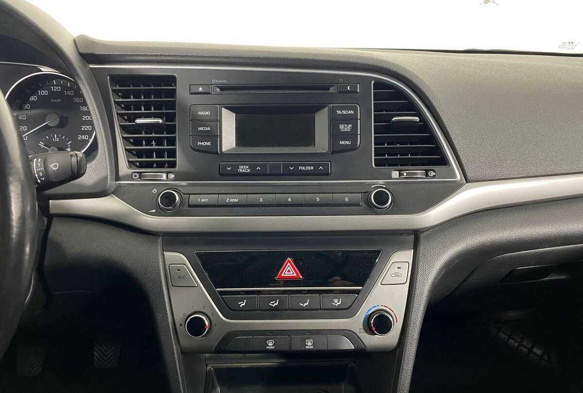 Hyundai Elantra, 2017 Фото №11