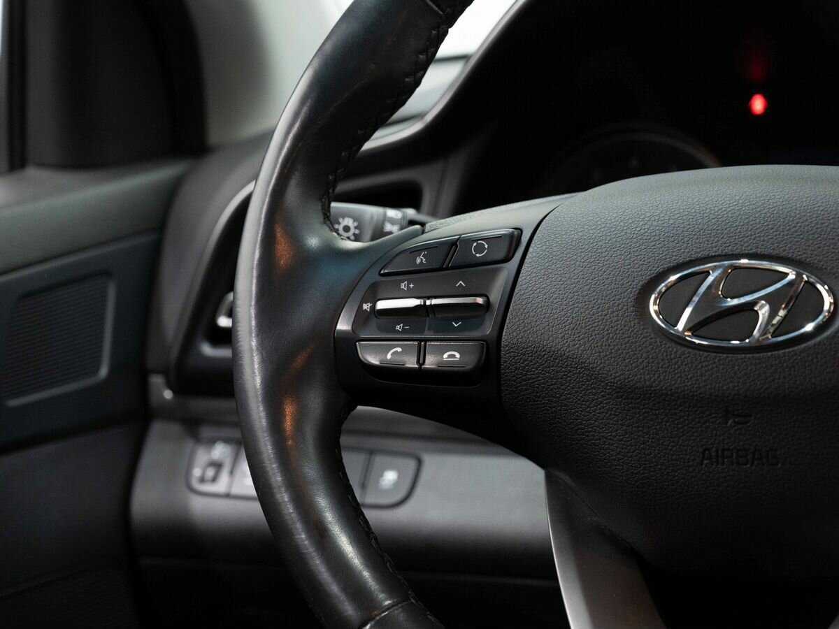 Hyundai Elantra, 2020 Фото №17