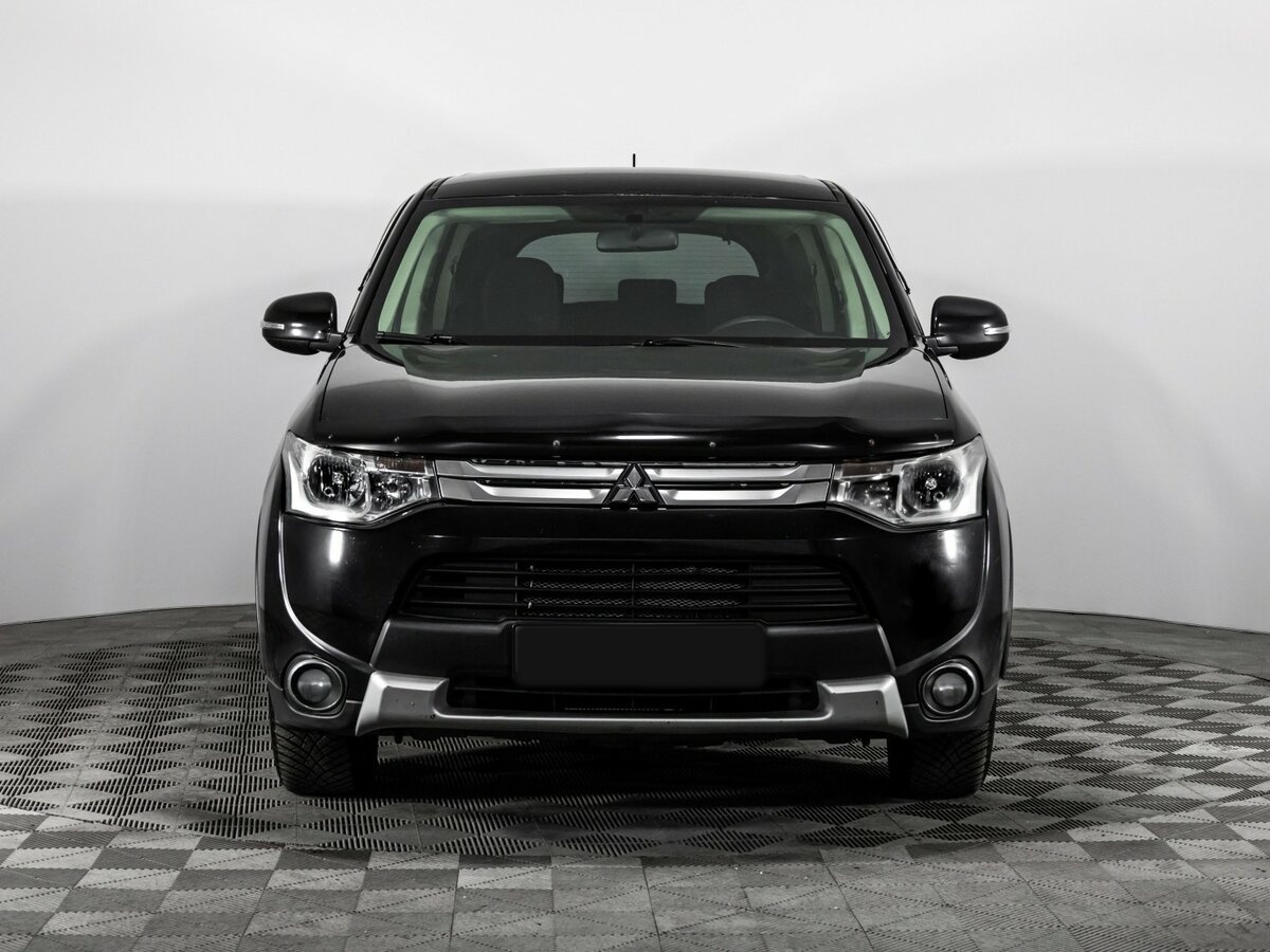 Mitsubishi Outlander III Рестайлинг, 2014 Фото №2