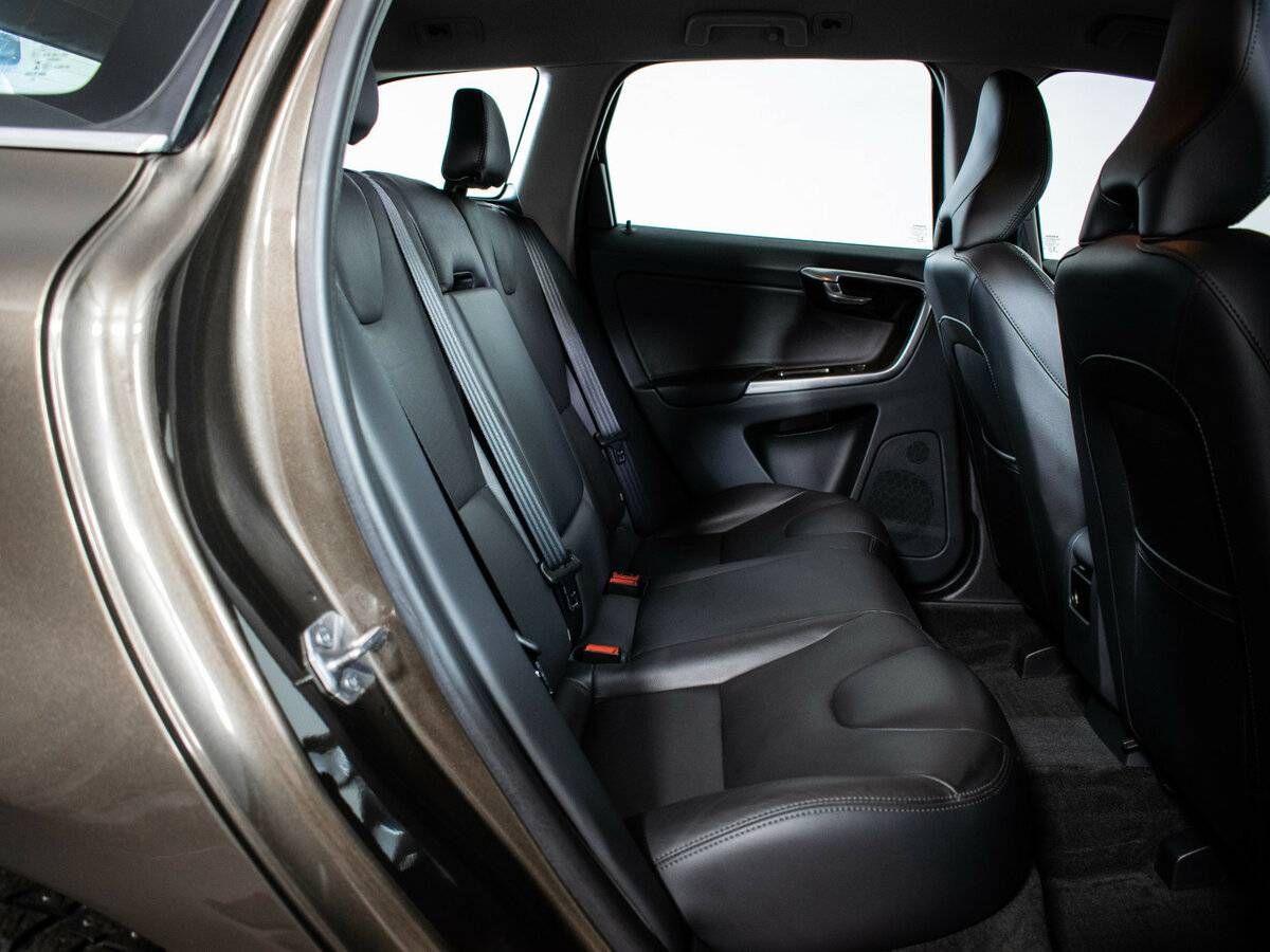Volvo XC60 I Рестайлинг, 2014 Фото №9