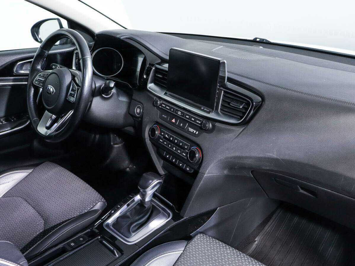 Kia Ceed, 2018 Фото №9