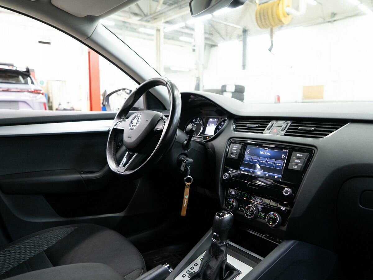 Skoda Octavia, 2018 Фото №16