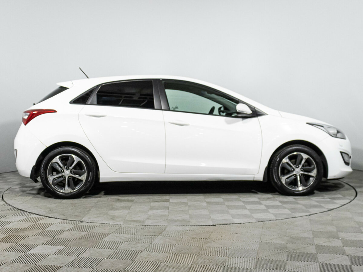 Hyundai i30 II Рестайлинг, 2015 Фото №4