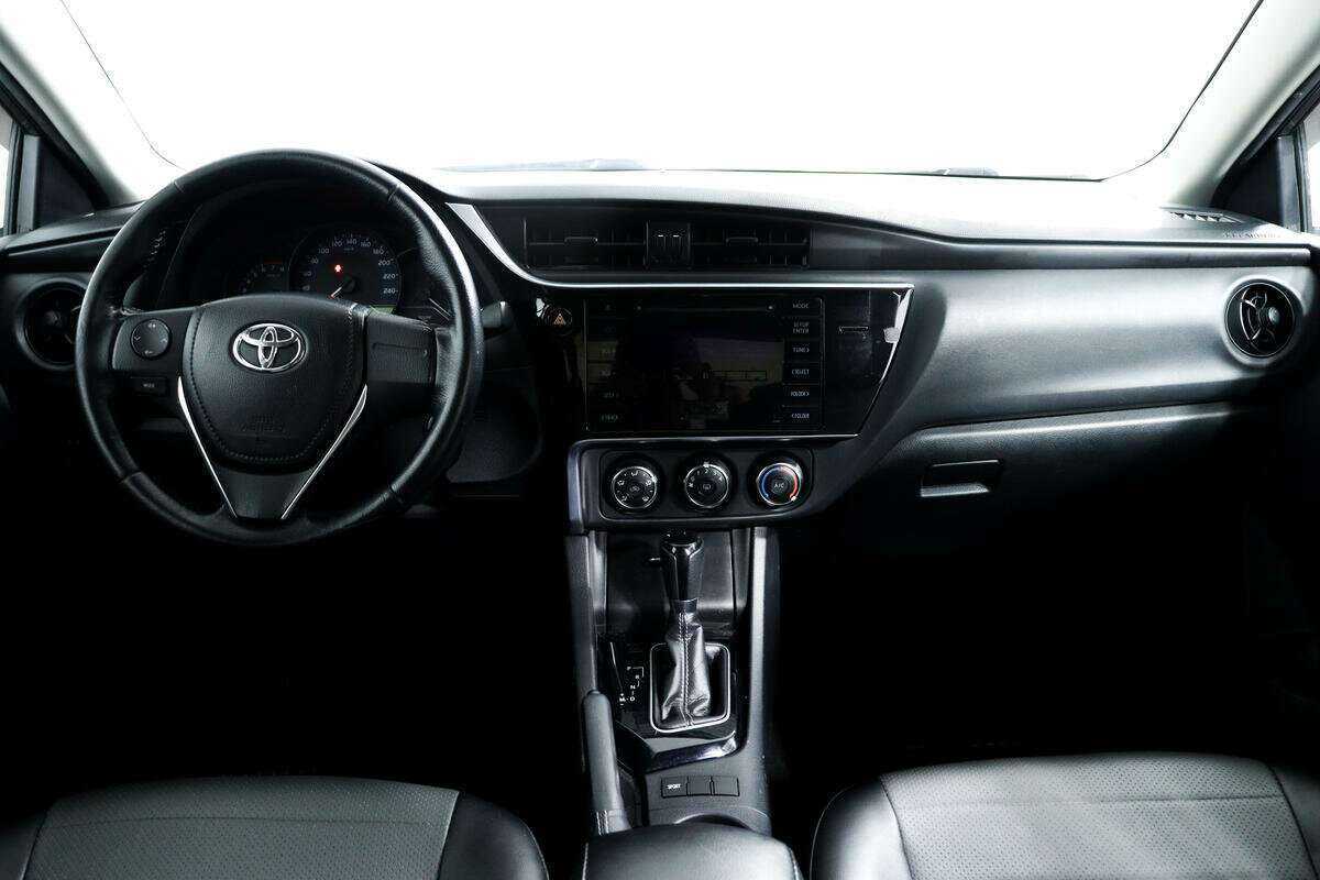 Toyota Corolla, 2017 Фото №11