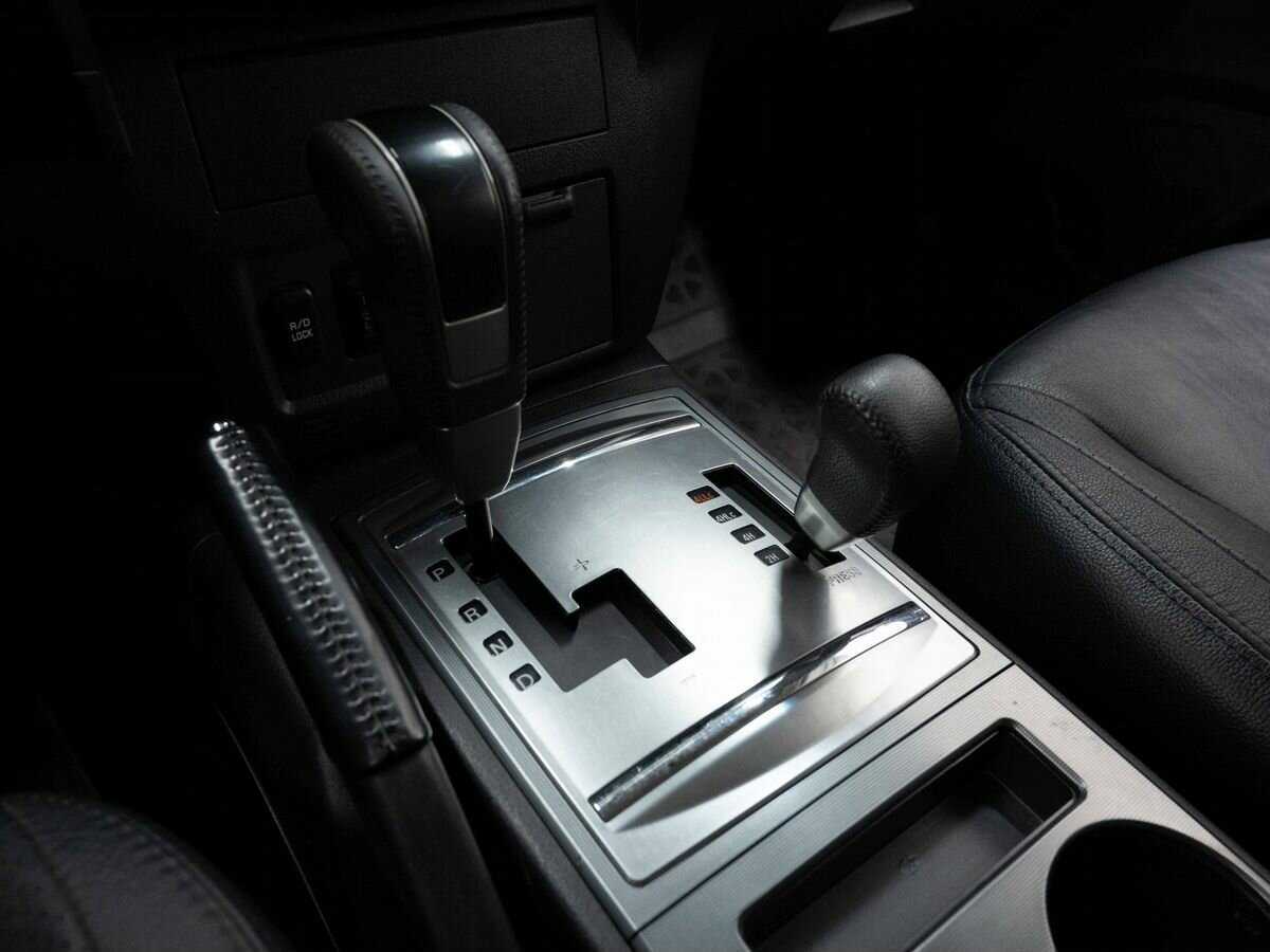 Mitsubishi Pajero, 2013 Фото №22