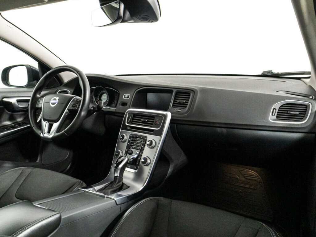 Volvo S60, 2017 Фото №9