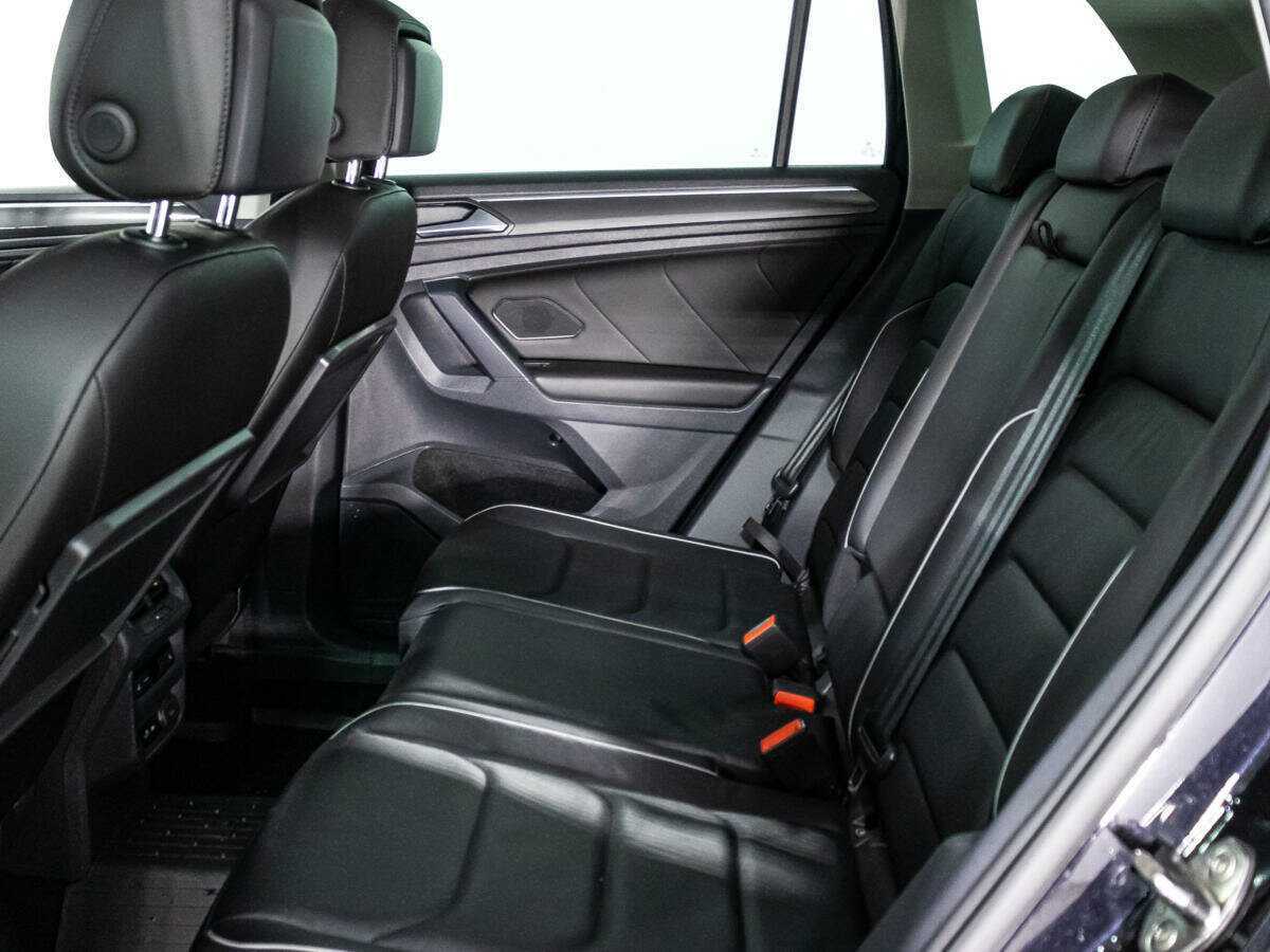 Volkswagen Tiguan, 2018 Фото №10
