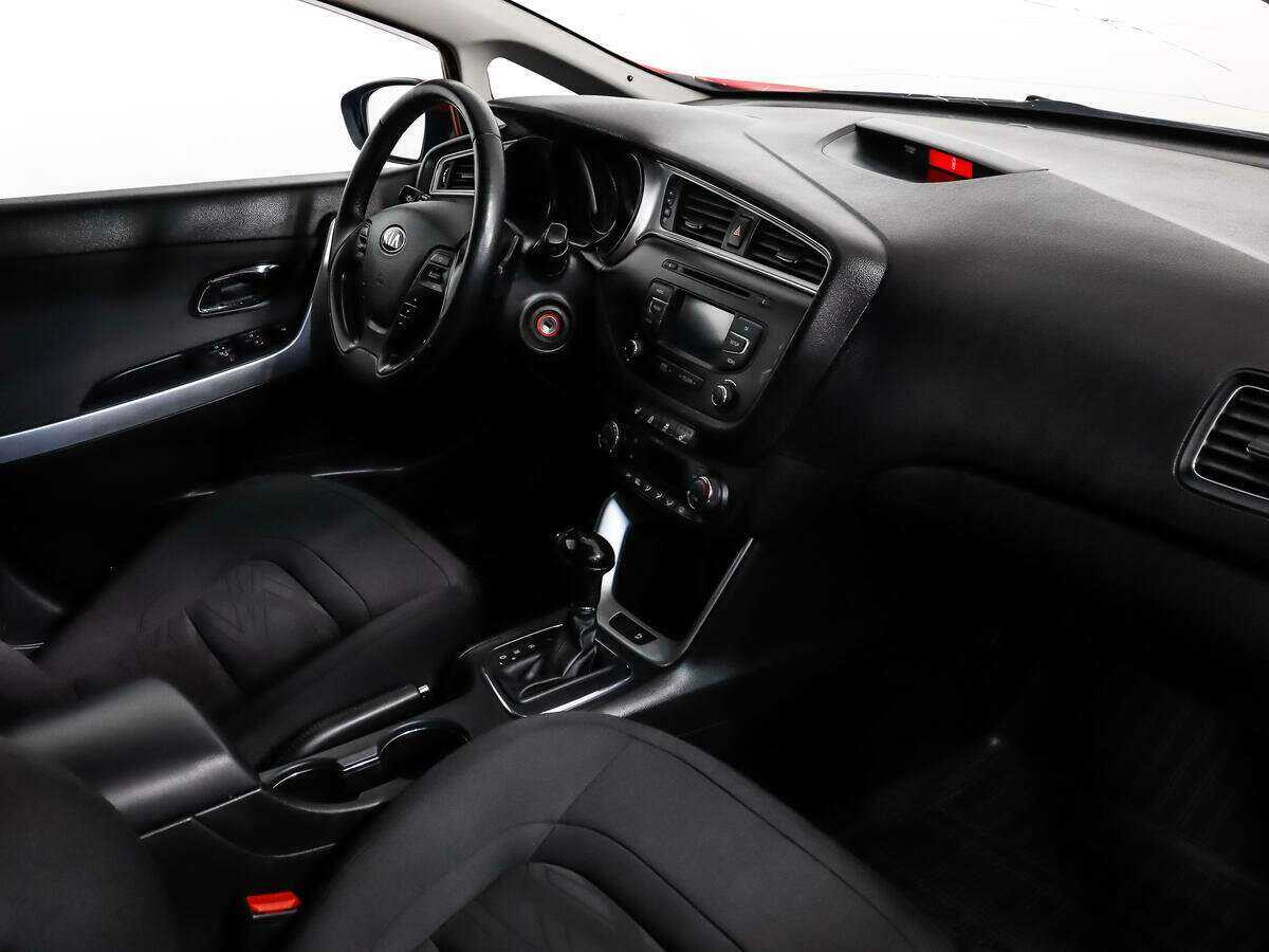 Kia Ceed, 2017 Фото №11