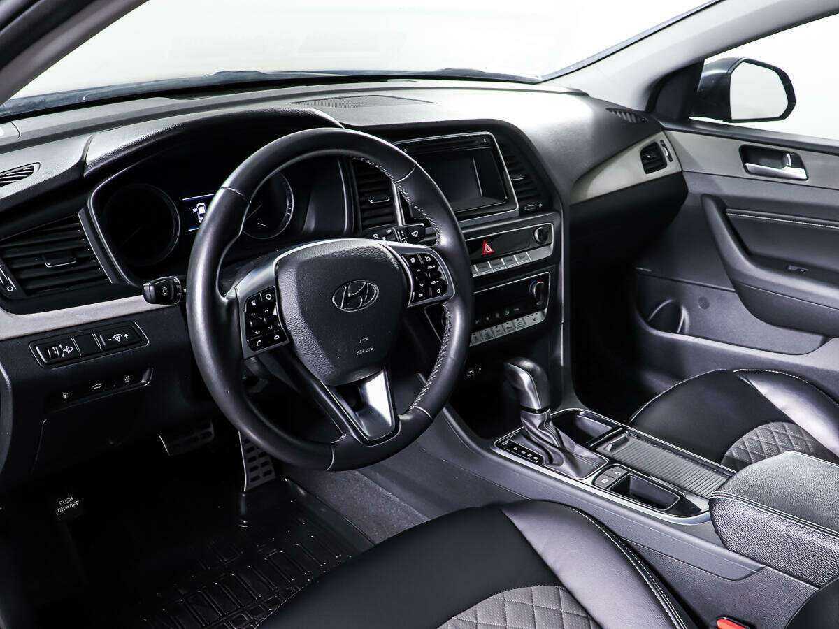 Hyundai Sonata, 2018 Фото №13