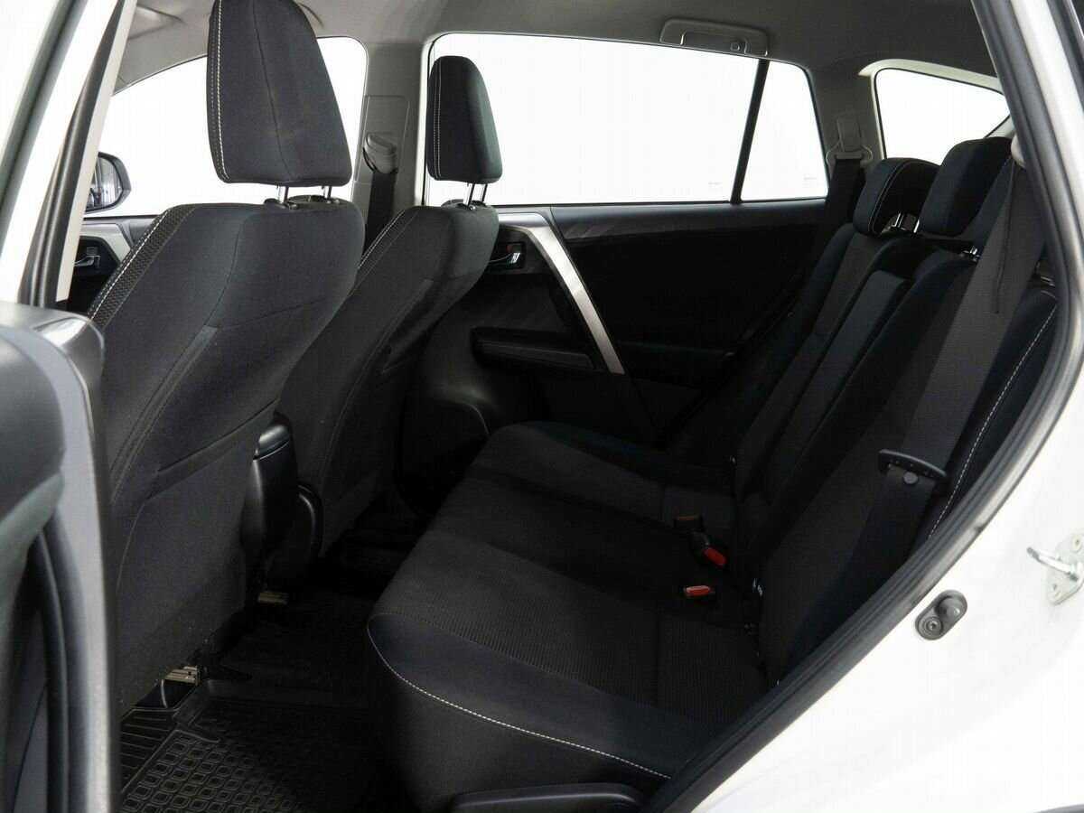 Toyota RAV4, 2018 Фото №26