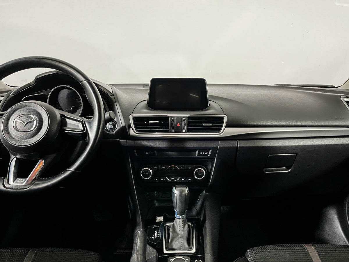 Mazda 3, 2017 Фото №12