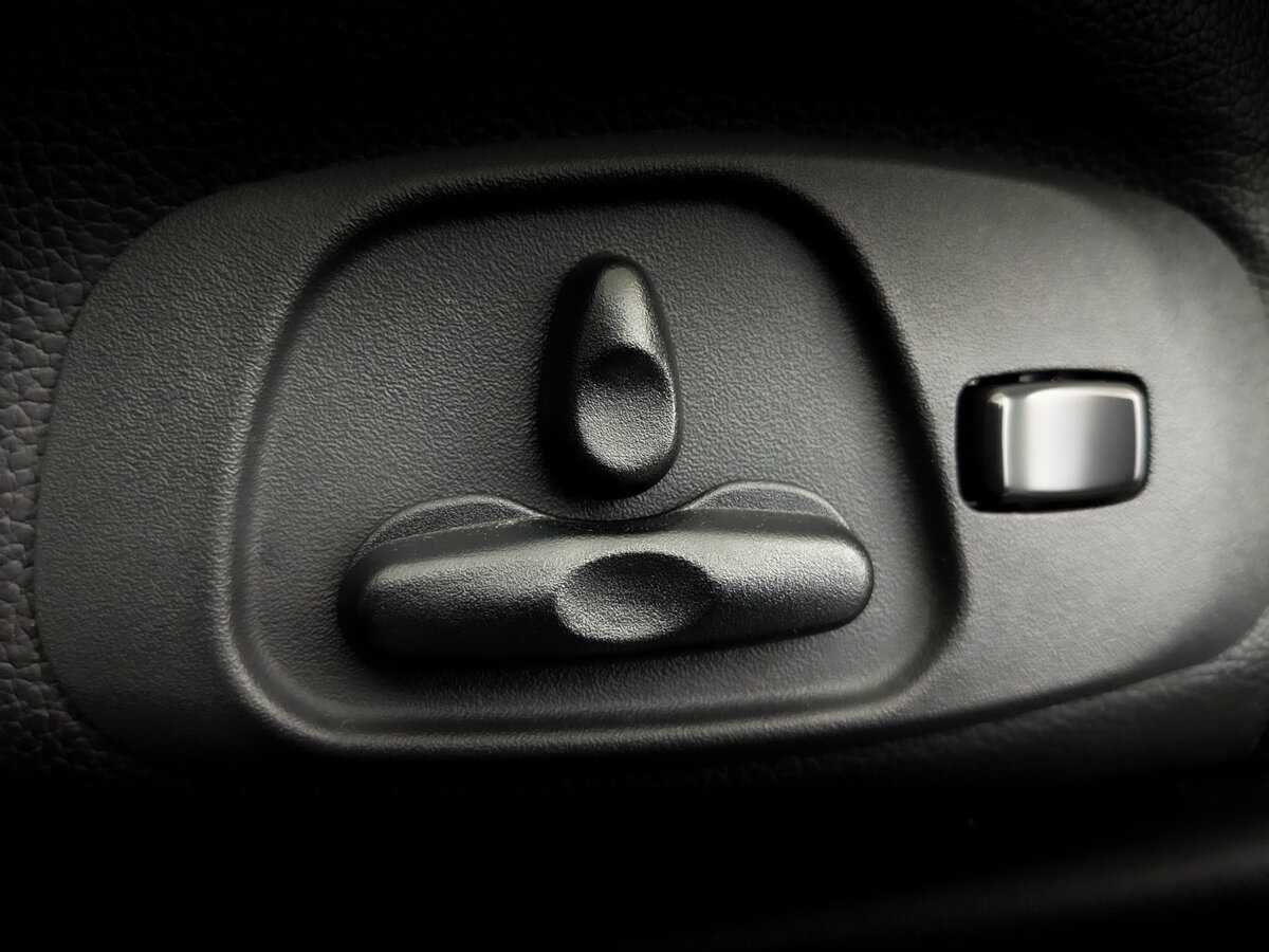 Mitsubishi Pajero, 2019 Фото №21