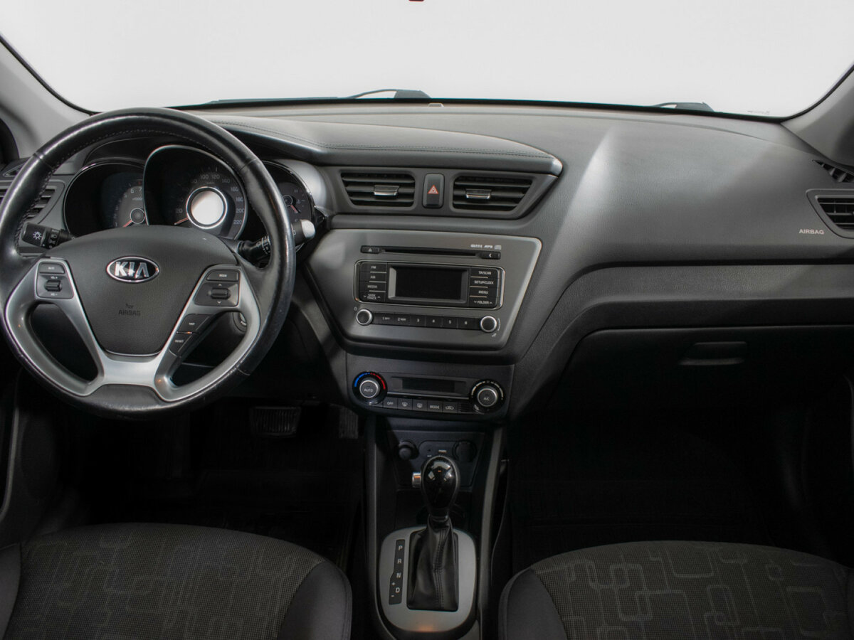 Kia Rio III Рестайлинг, 2016 Фото №11