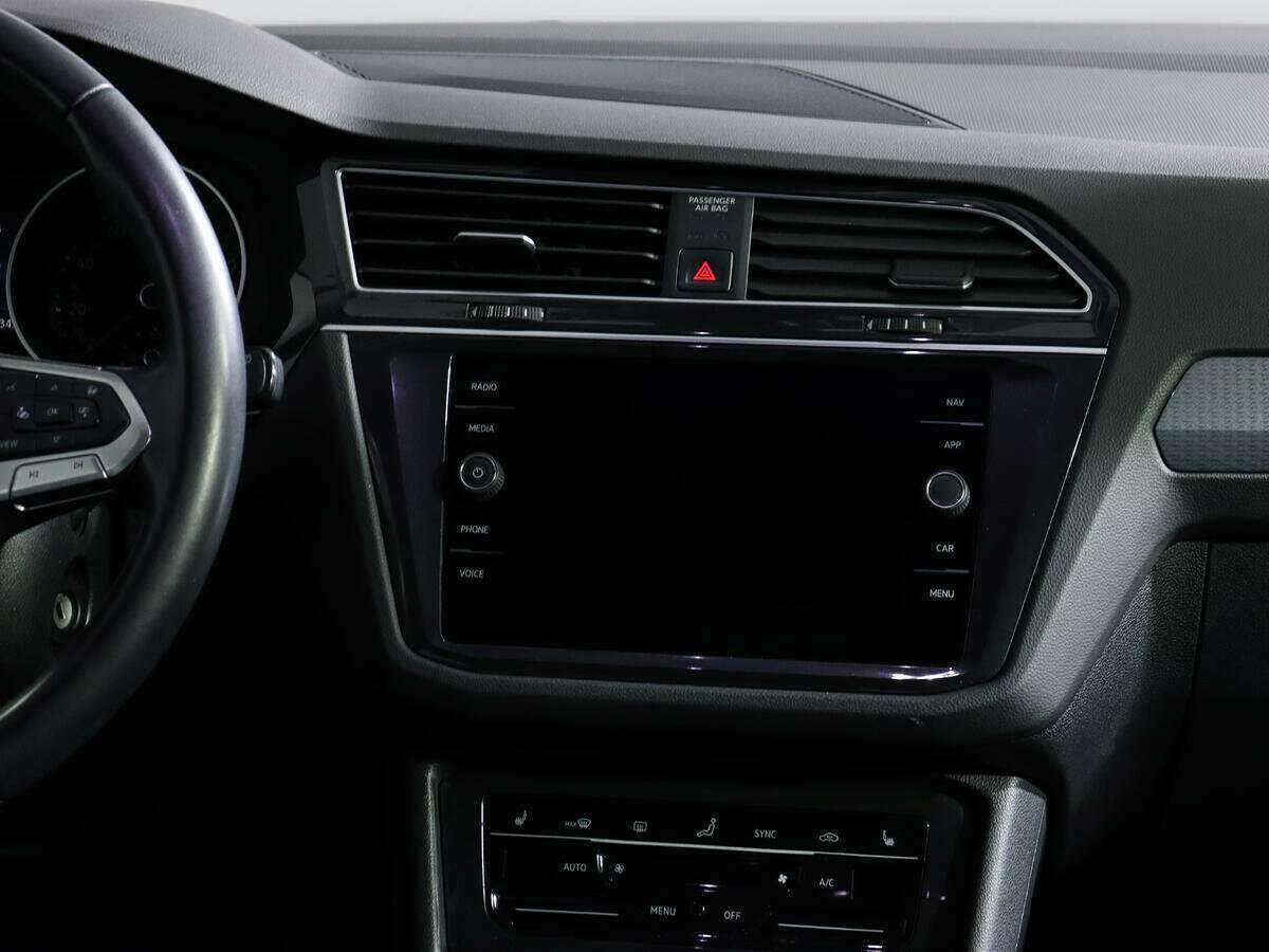 Volkswagen Tiguan, 2020 Фото №13