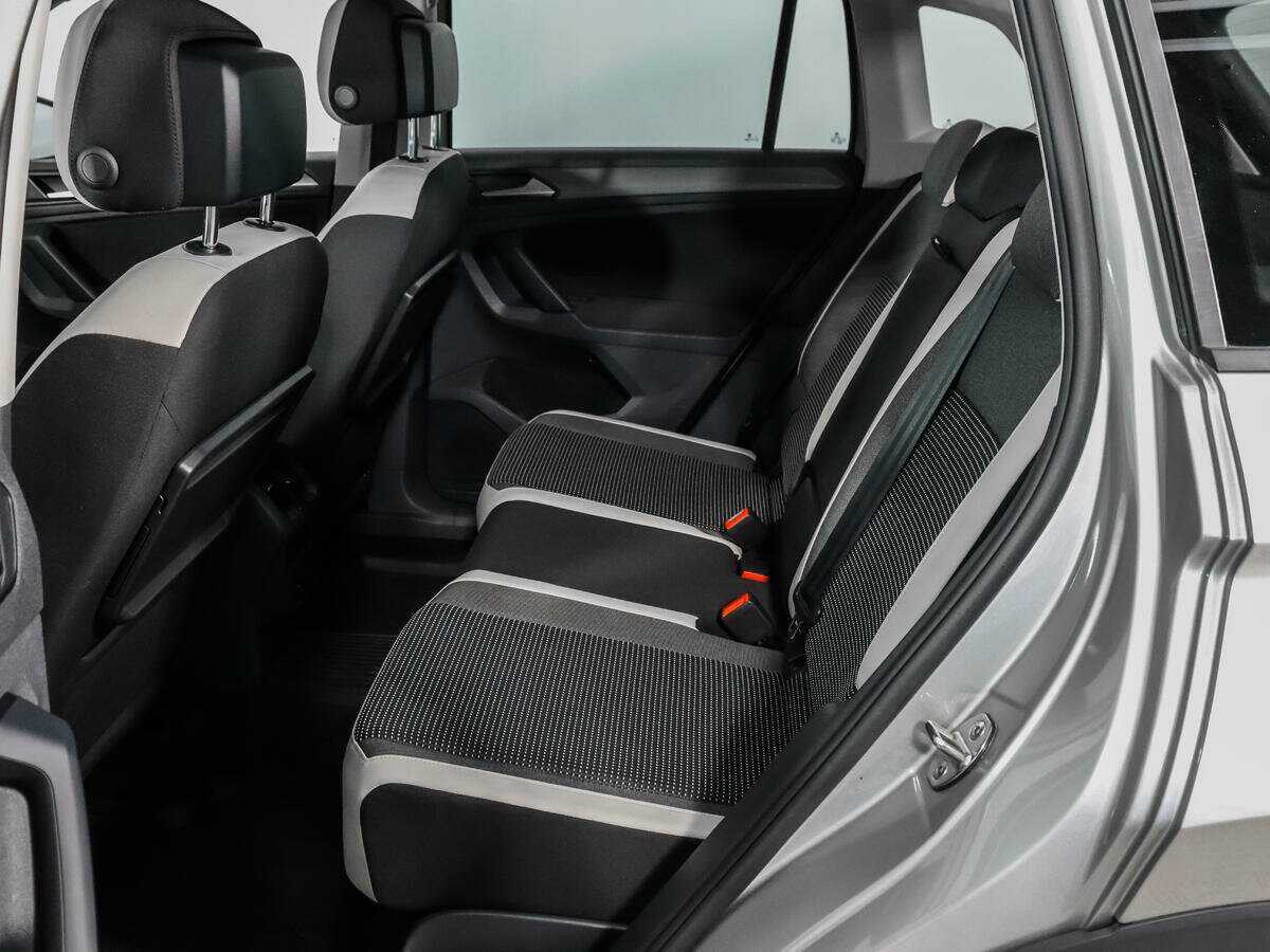 Volkswagen Tiguan, 2019 Фото №11