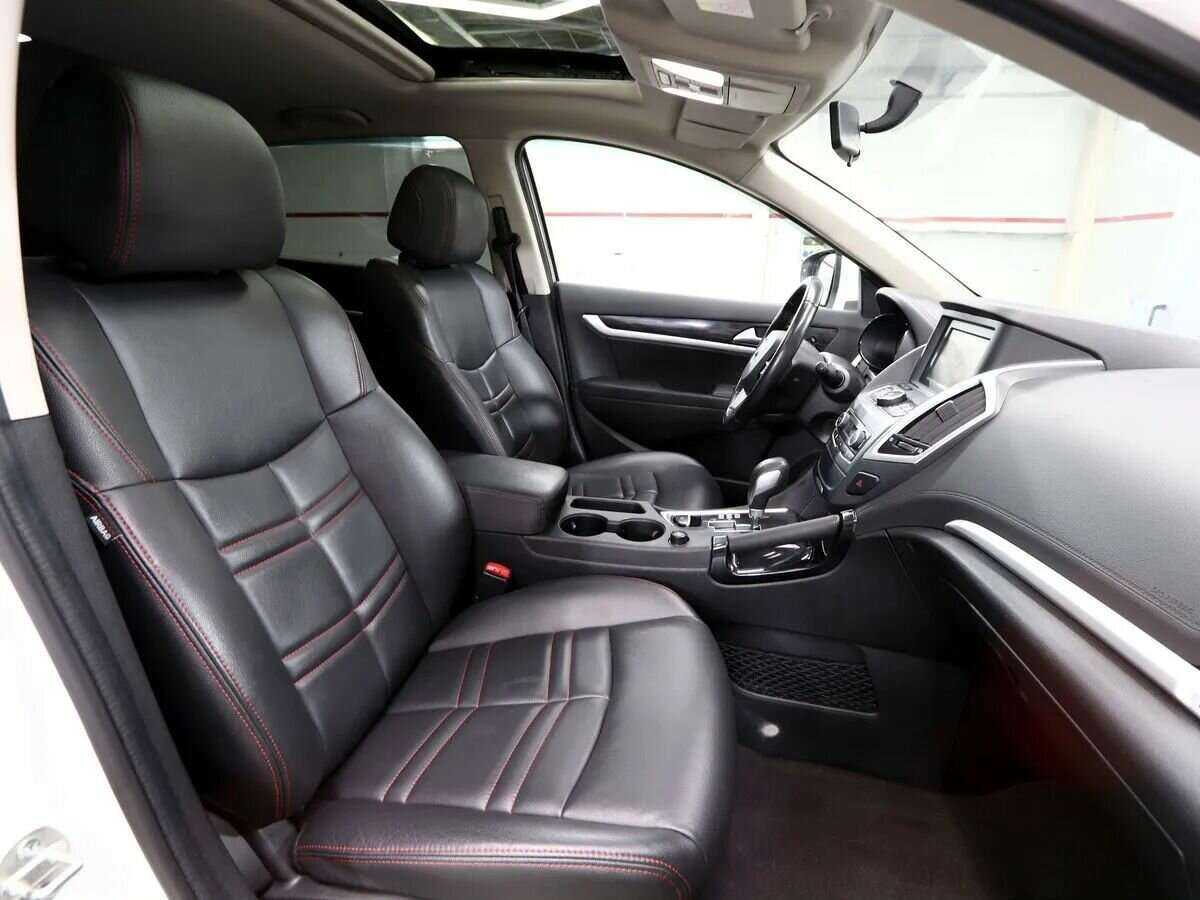 Dongfeng AX7, 2017 Фото №12