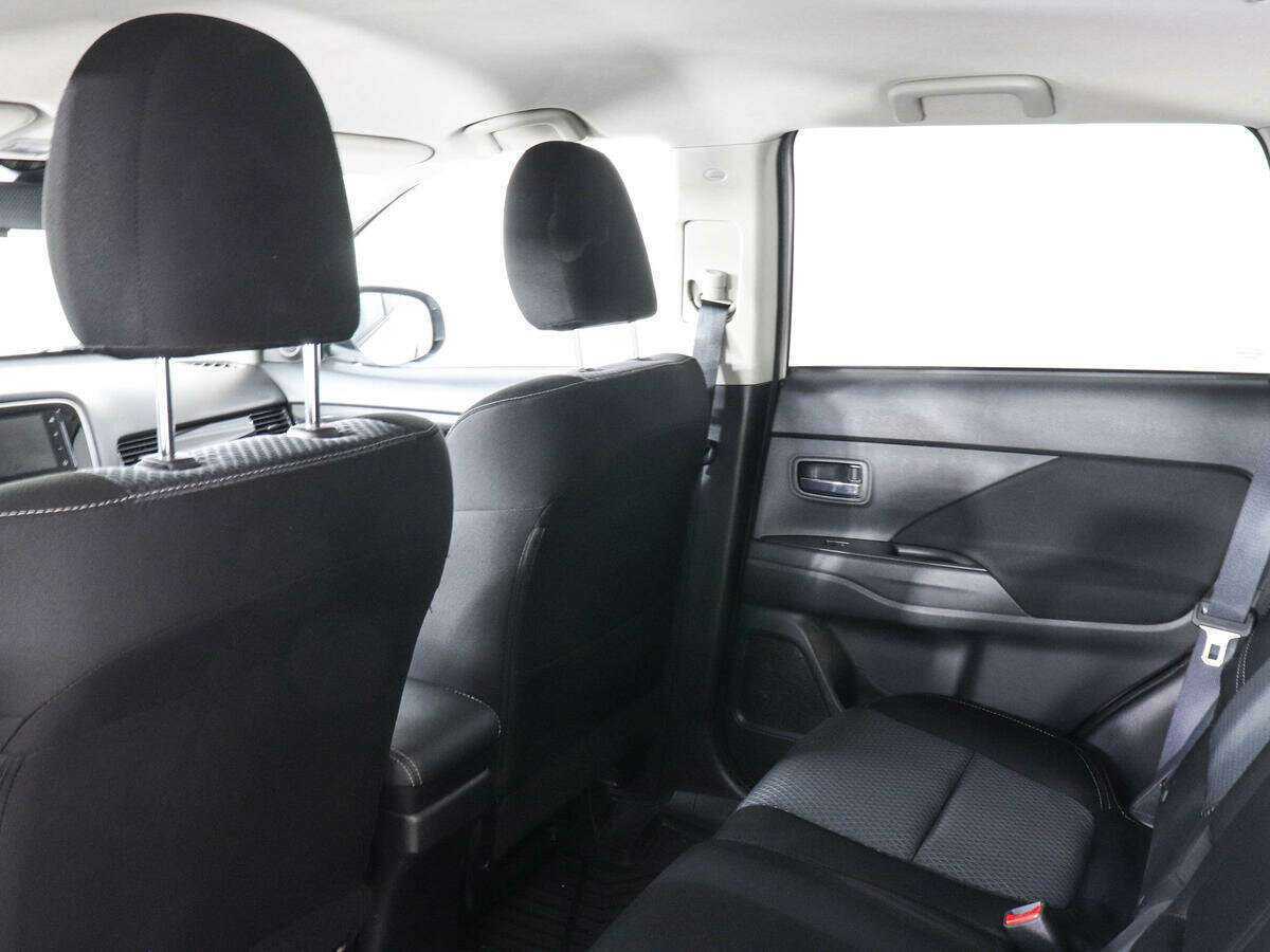 Mitsubishi Outlander, 2019 Фото №12