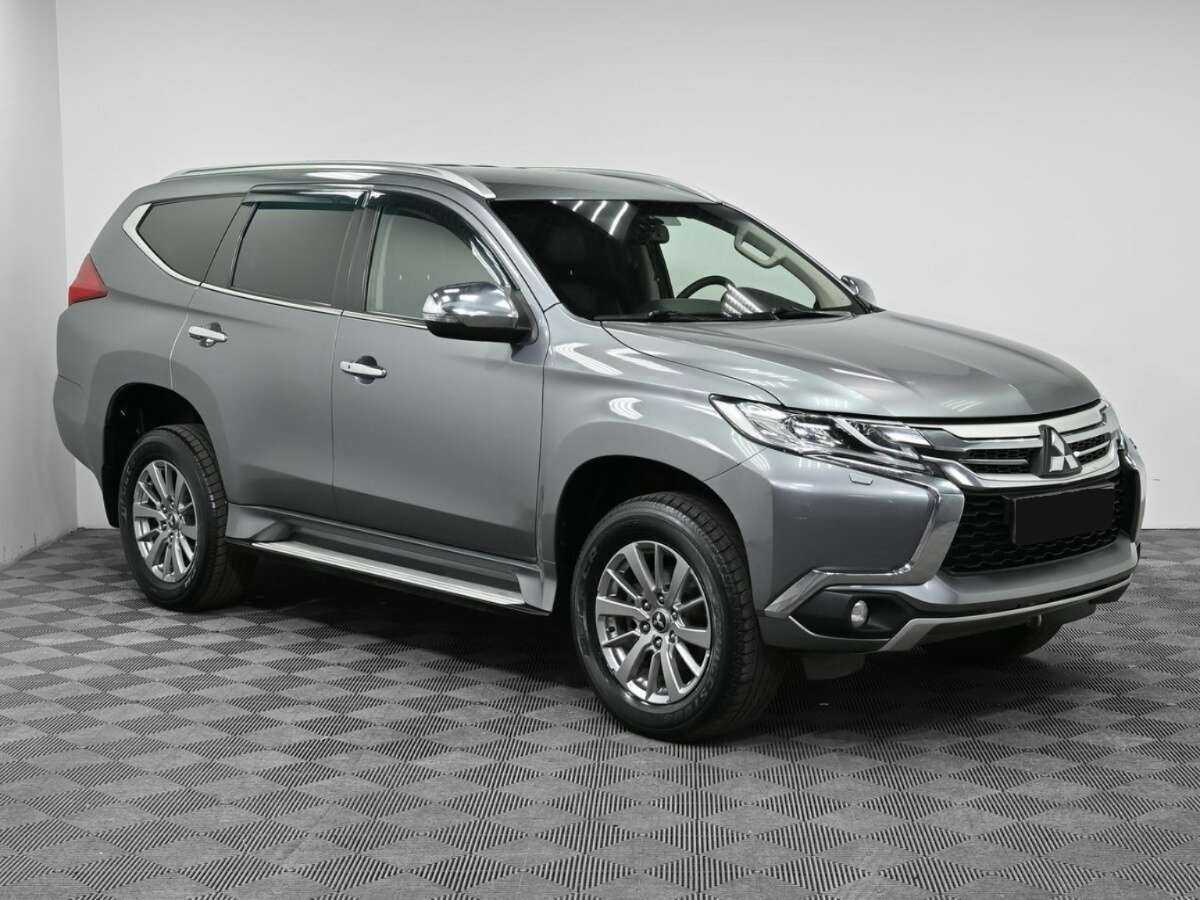 Mitsubishi Pajero Sport, 2017 Фото №3
