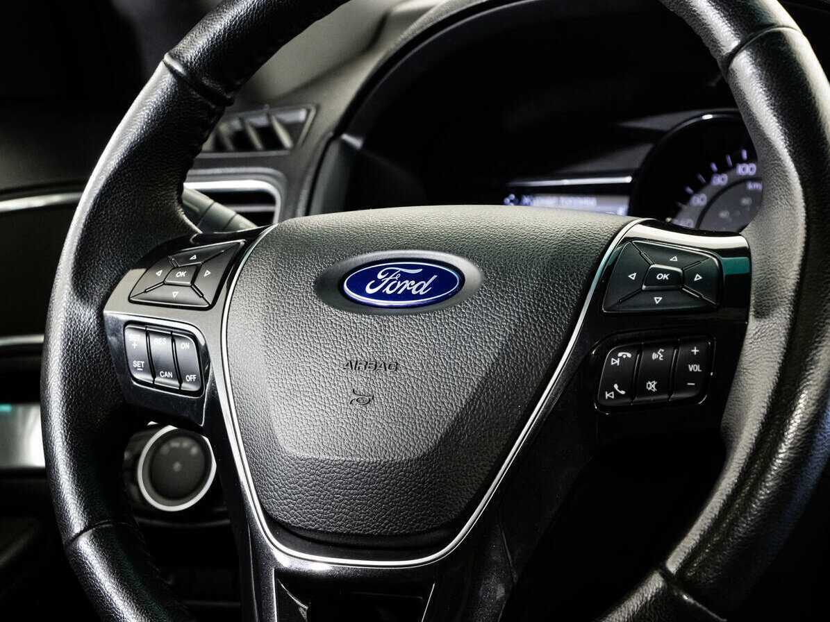 Ford Explorer, 2016 Фото №11