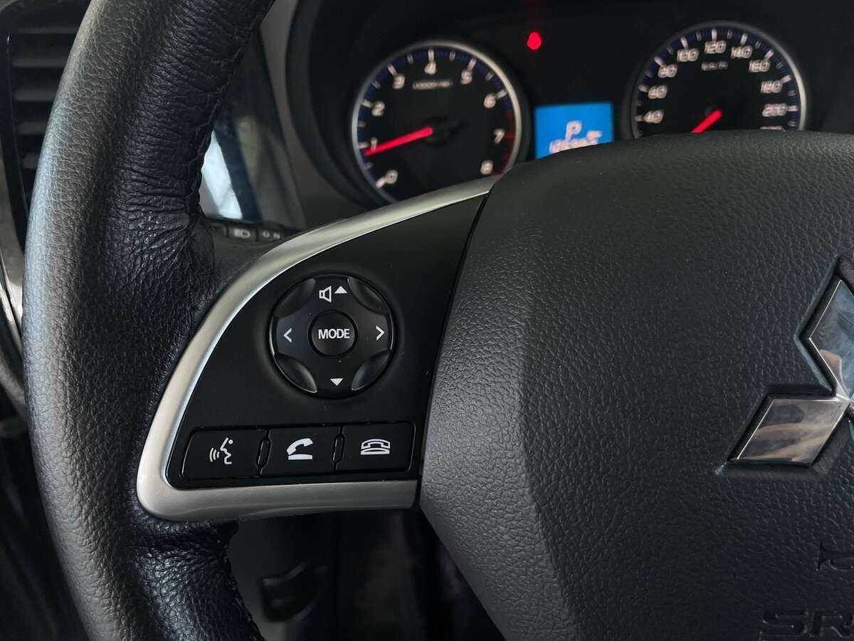 Mitsubishi Outlander, 2018 Фото №11