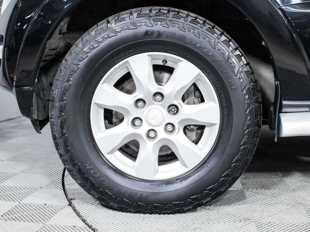 Mitsubishi Pajero, 2014 Фото №13