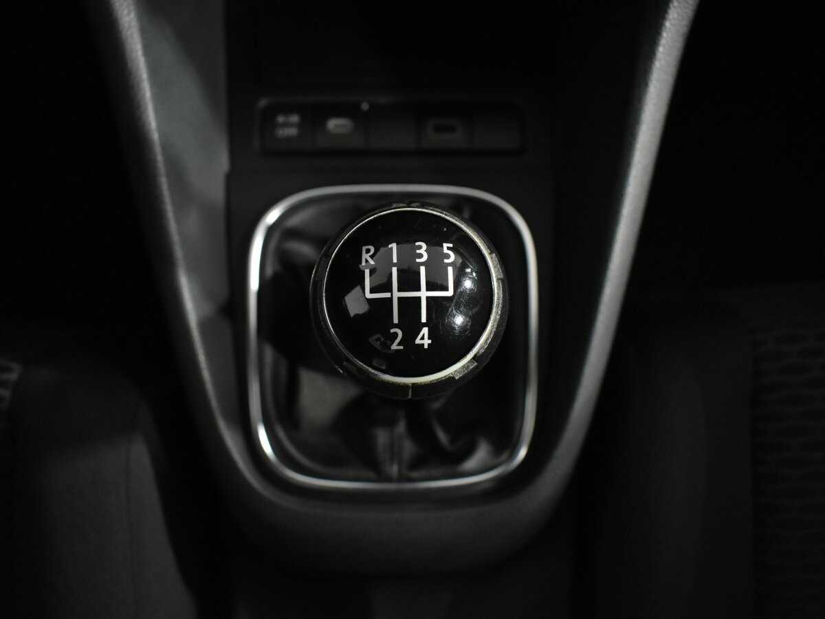 Volkswagen Golf, 2012 Фото №15
