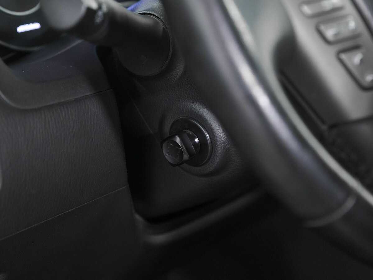 Nissan Patrol, 2012 Фото №10