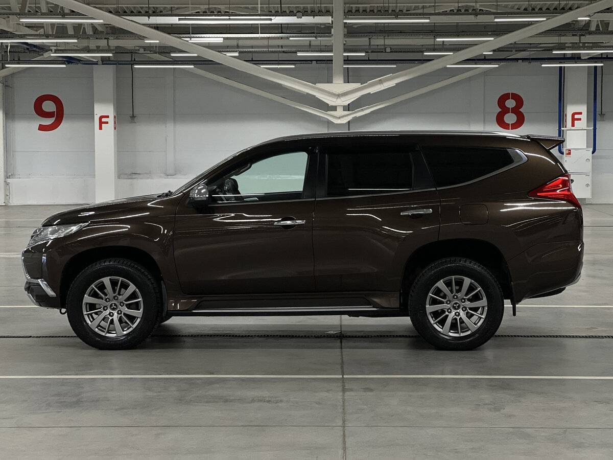 Mitsubishi Pajero Sport, 2018 Фото №8