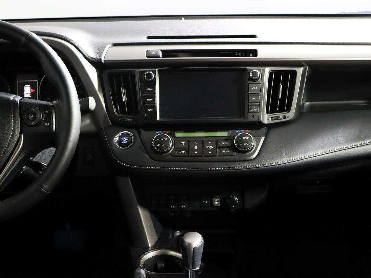 Toyota RAV4, 2017 Фото №11