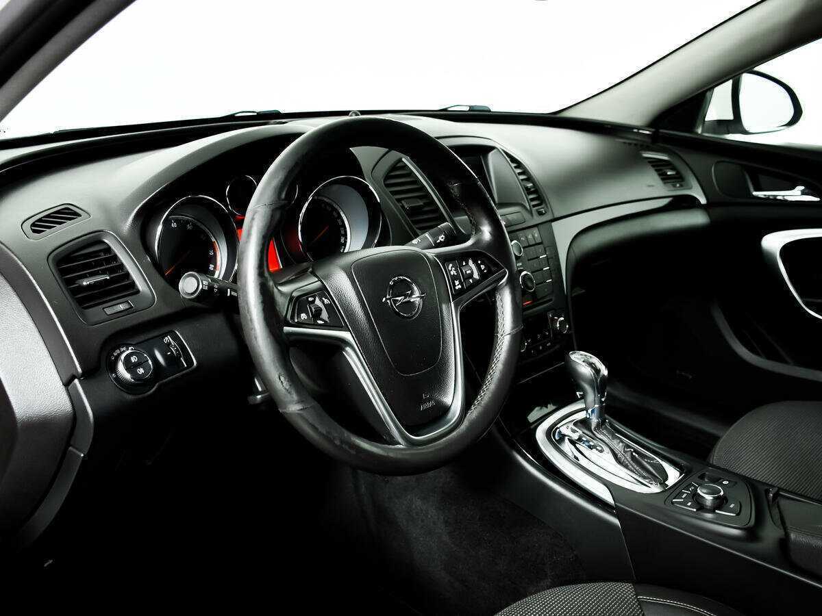 Opel Insignia, 2012 Фото №13