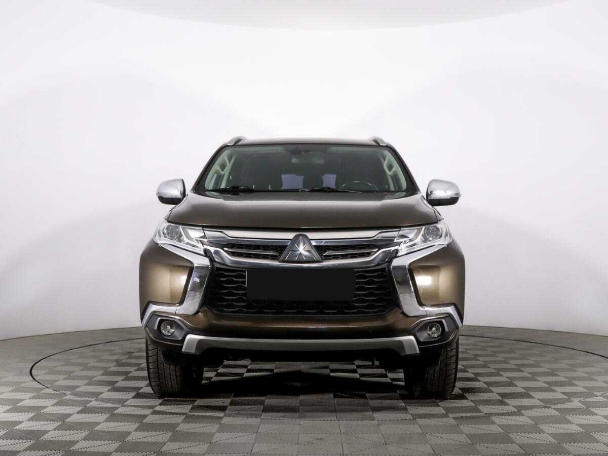 Mitsubishi Pajero Sport, 2017 Фото №2