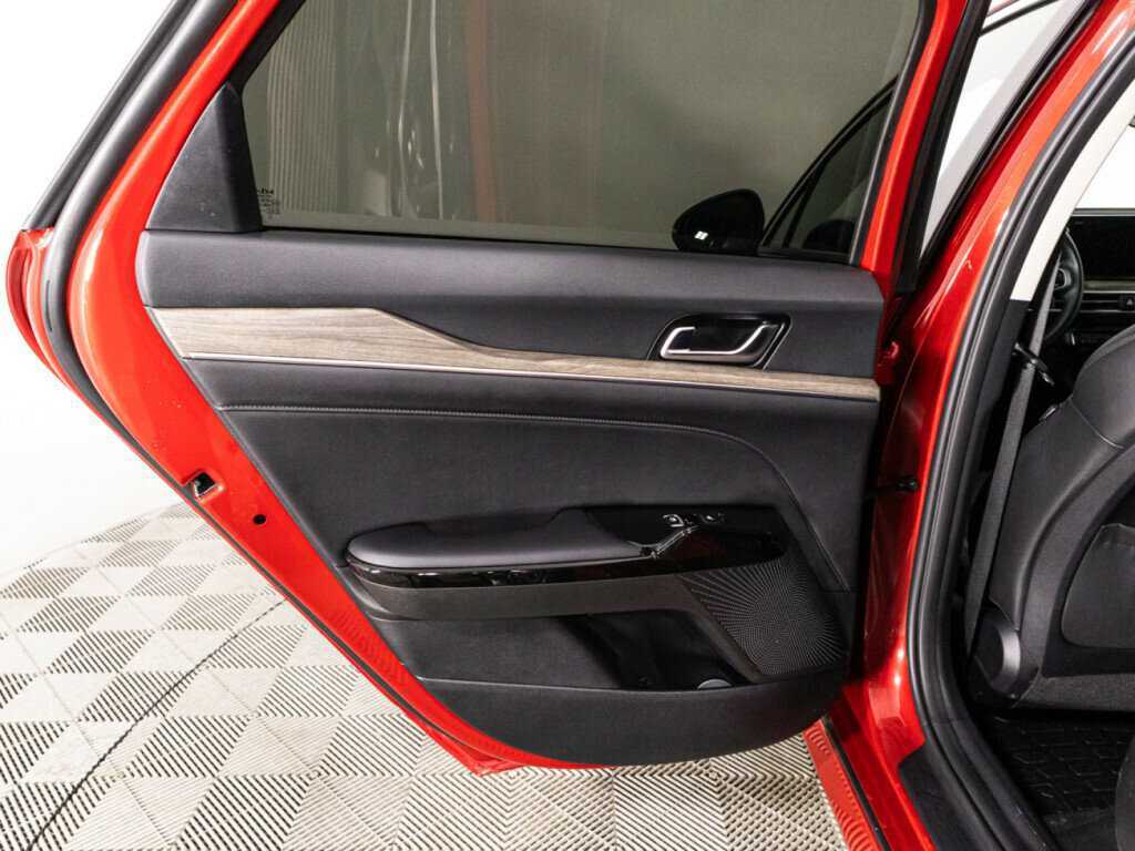 Kia K5, 2022 Фото №28