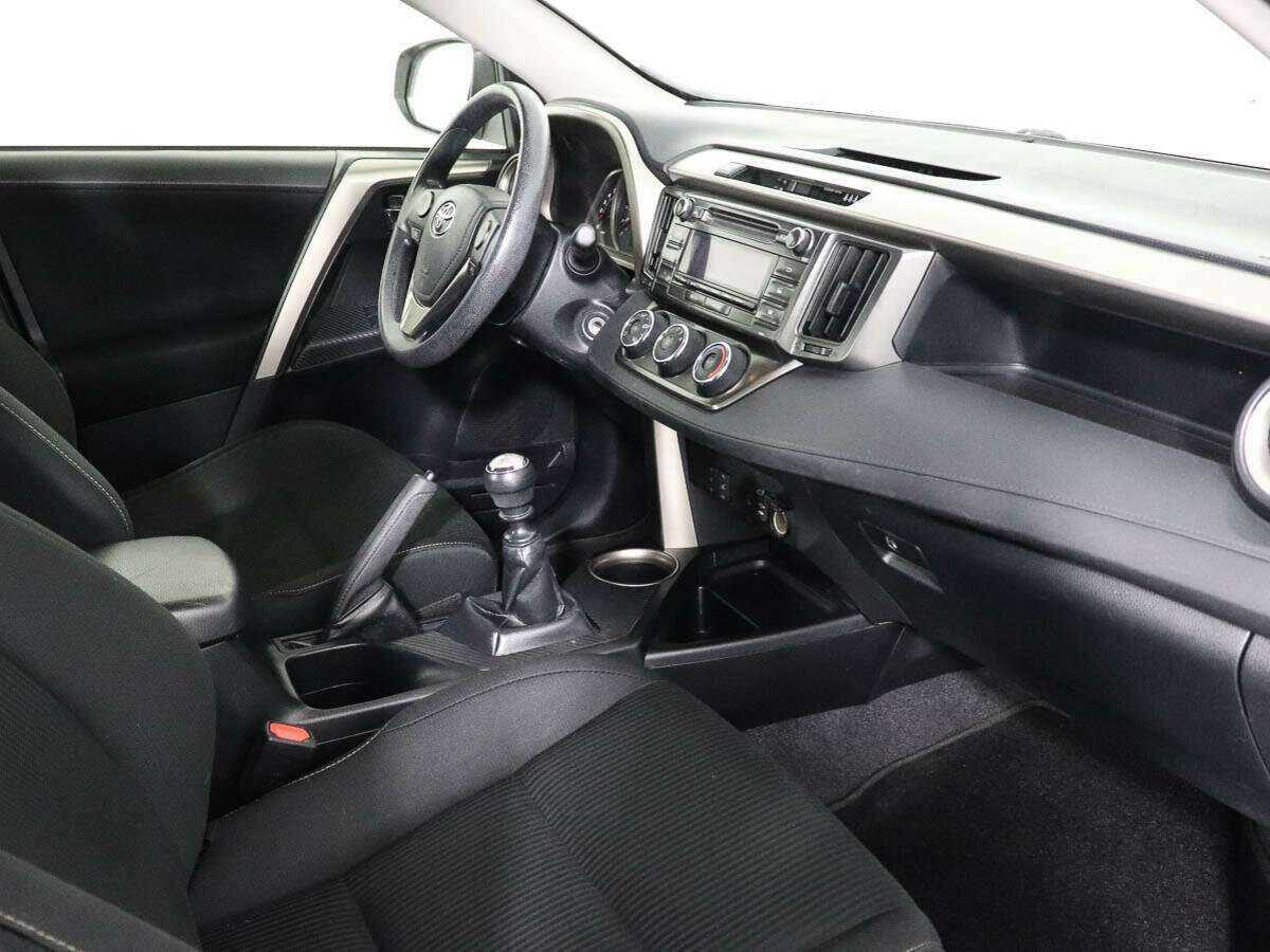 Toyota RAV4, 2015 Фото №7