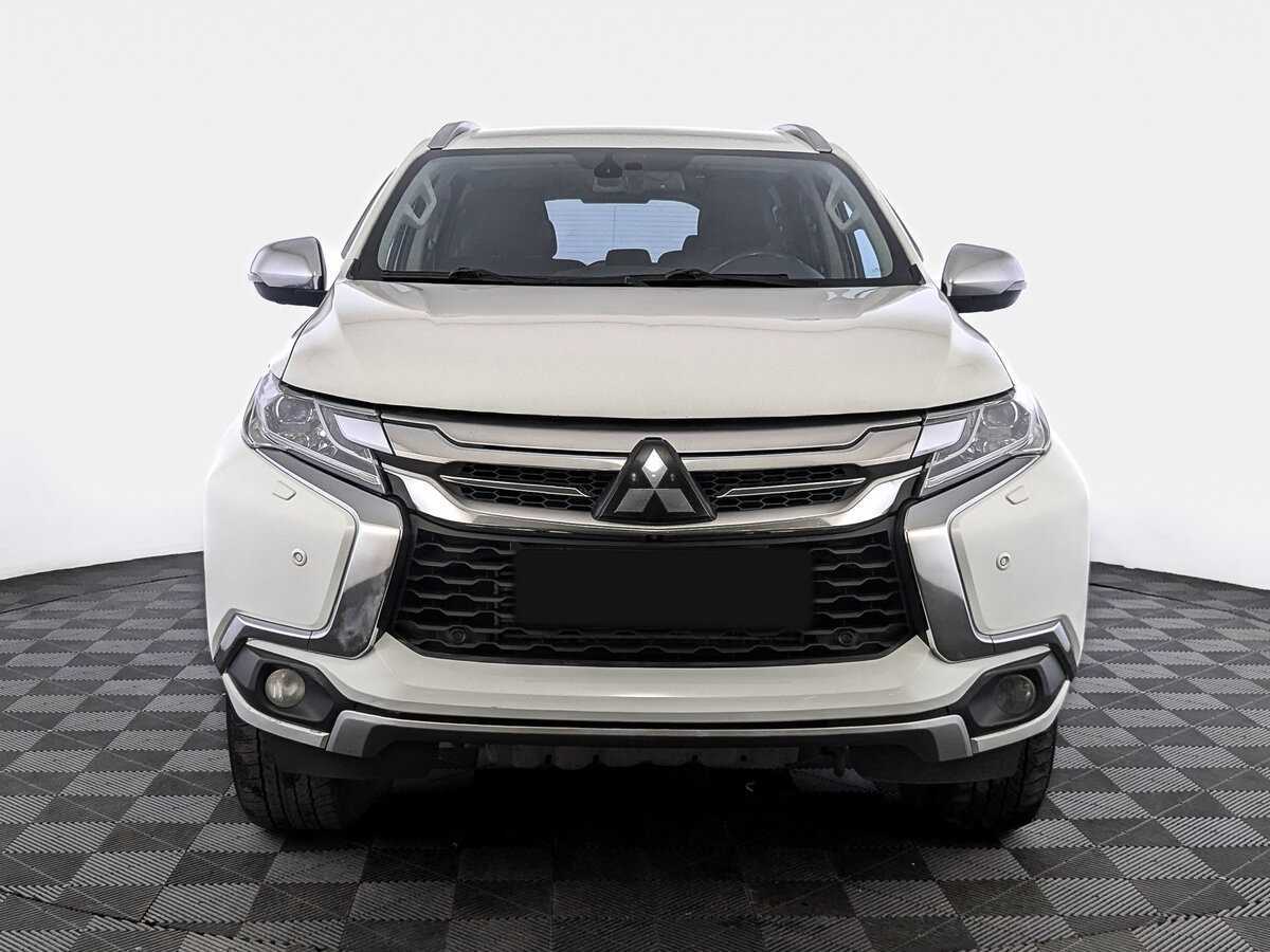 Mitsubishi Pajero Sport, 2017 Фото №2