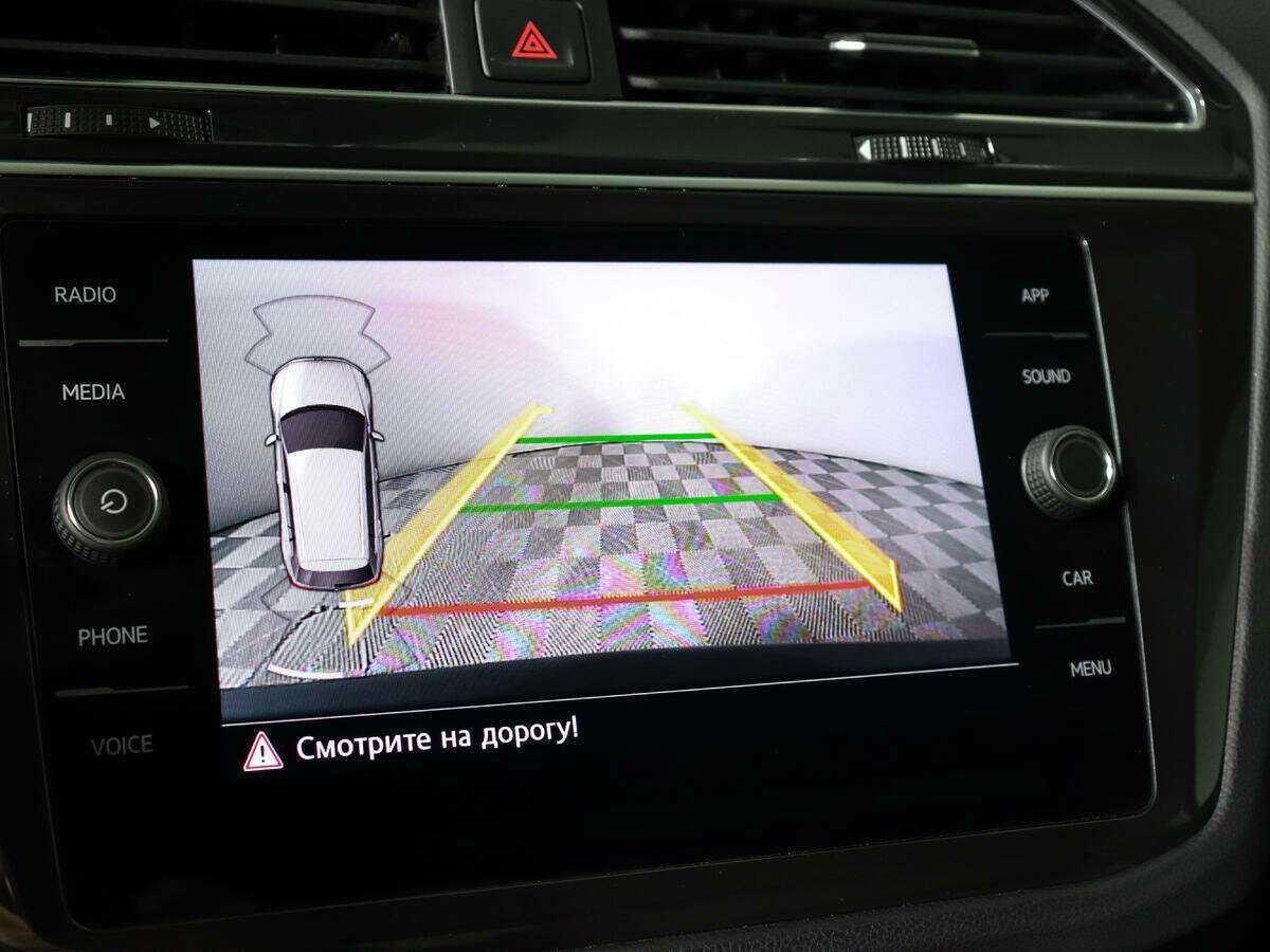 Volkswagen Tiguan, 2020 Фото №13