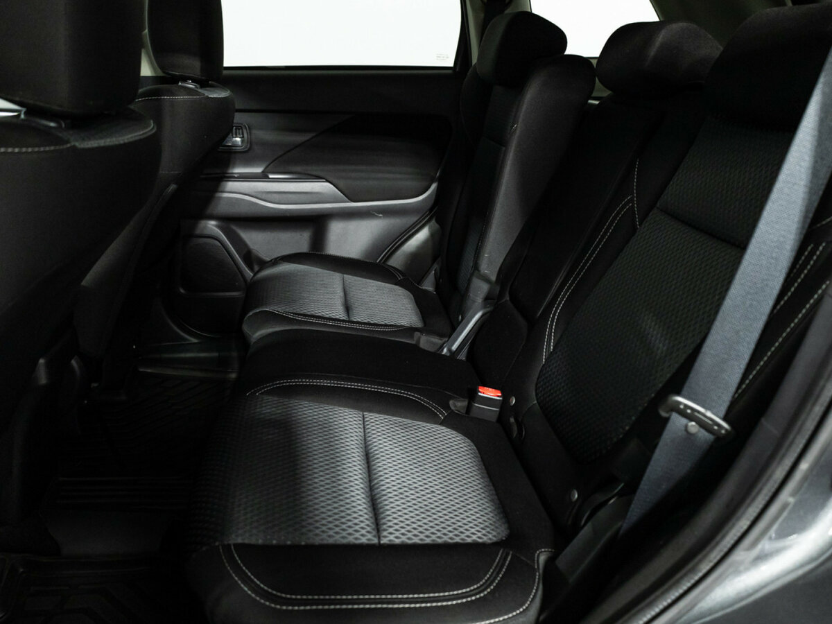 Mitsubishi Outlander III Рестайлинг 3, 2020 Фото №9