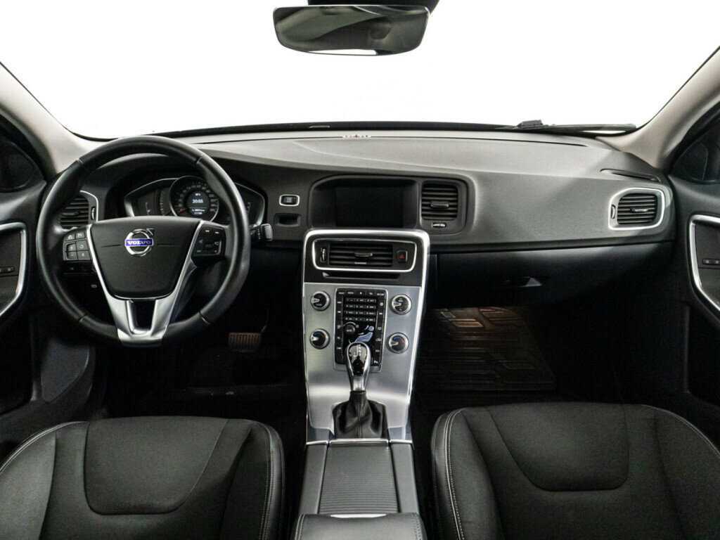 Volvo S60, 2017 Фото №13