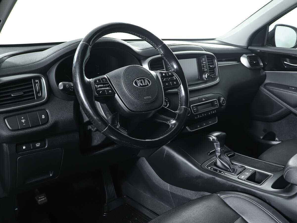 Kia Sorento, 2018 Фото №12