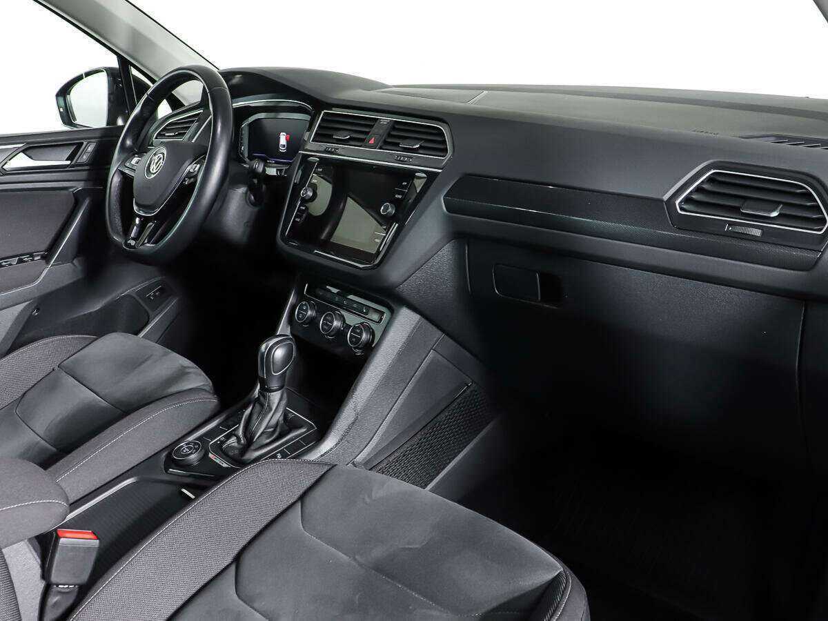 Volkswagen Tiguan, 2020 Фото №10