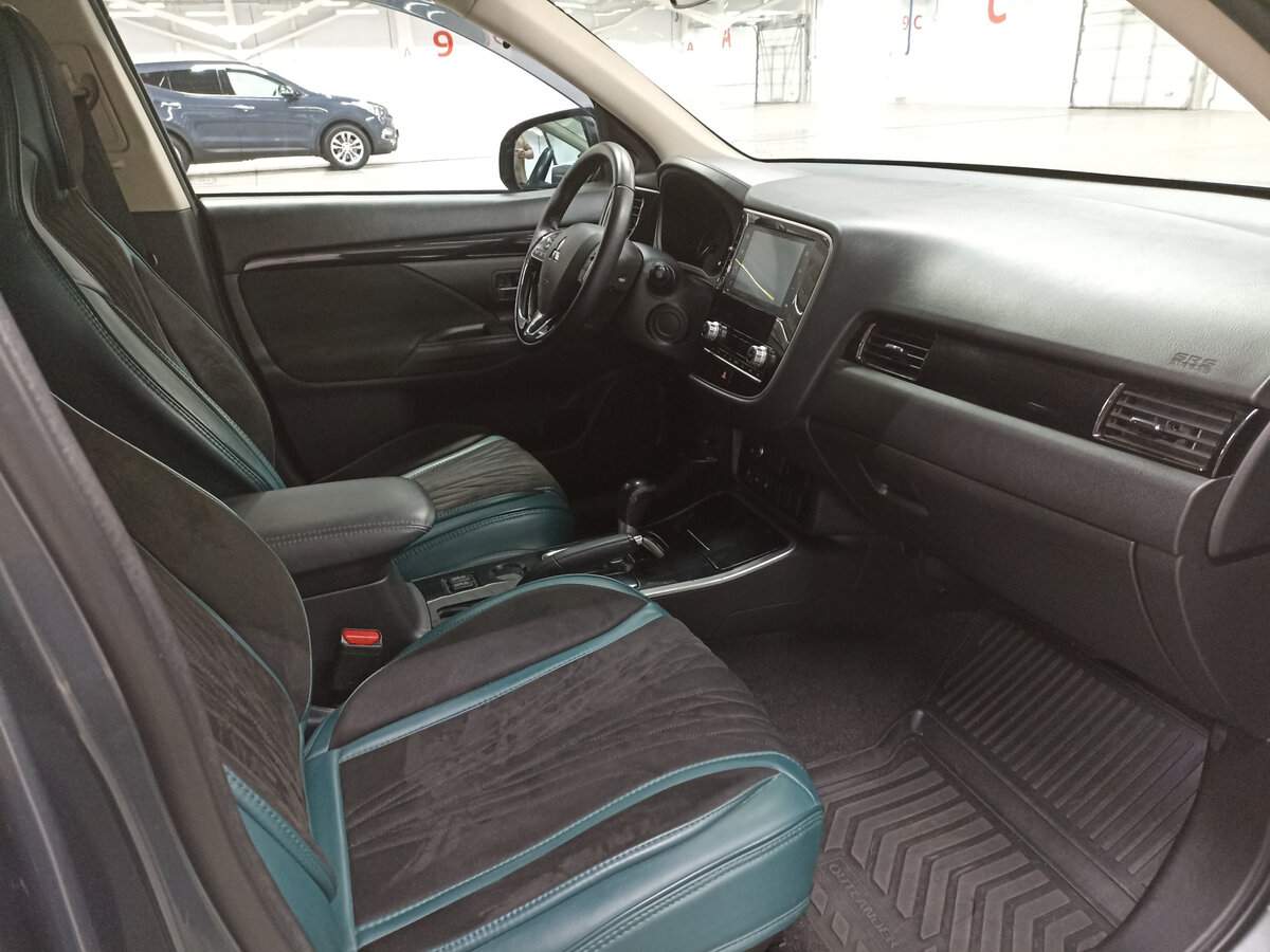 Mitsubishi Outlander, 2020 Фото №11