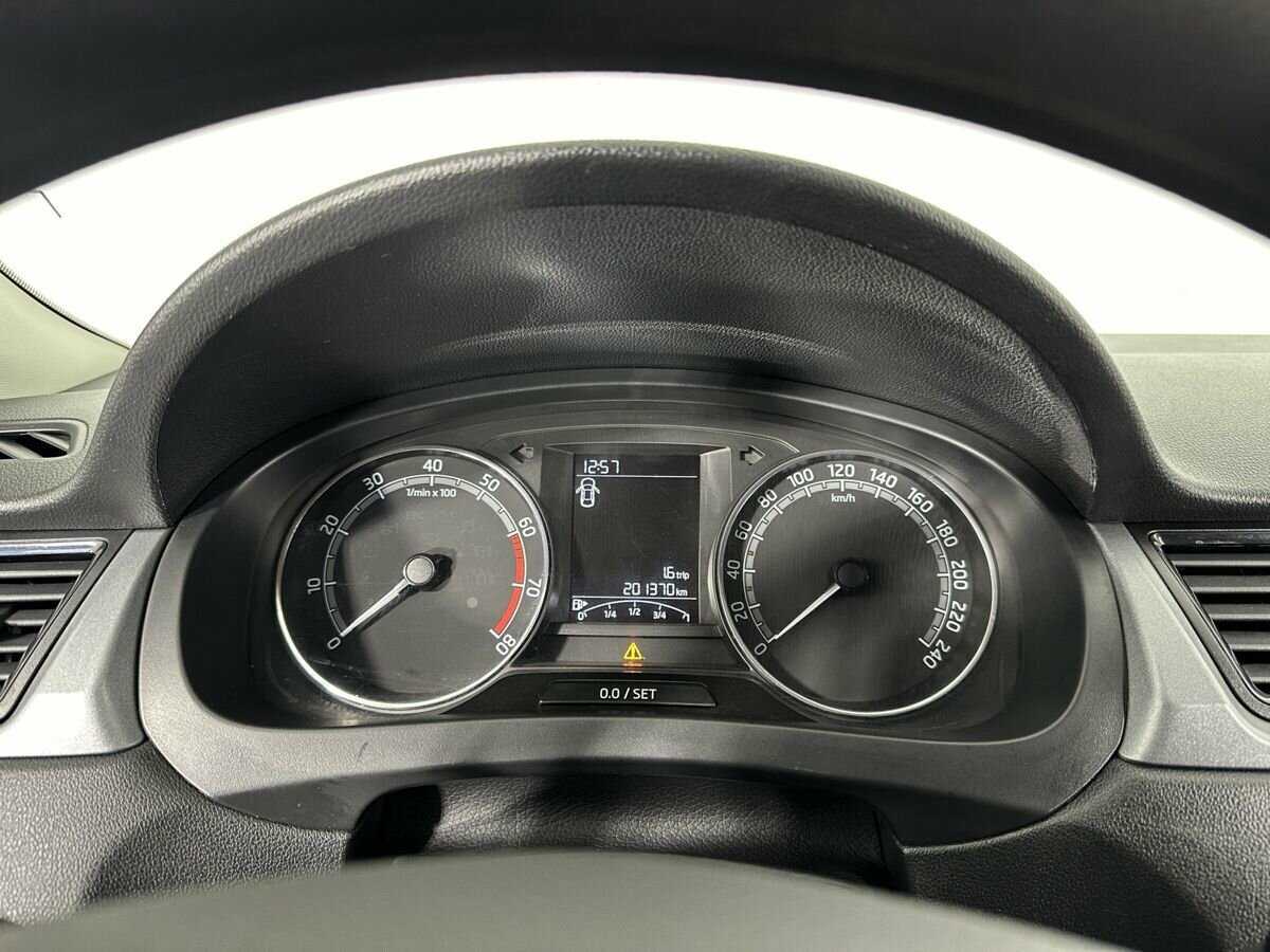 Skoda Rapid, 2018 Фото №11