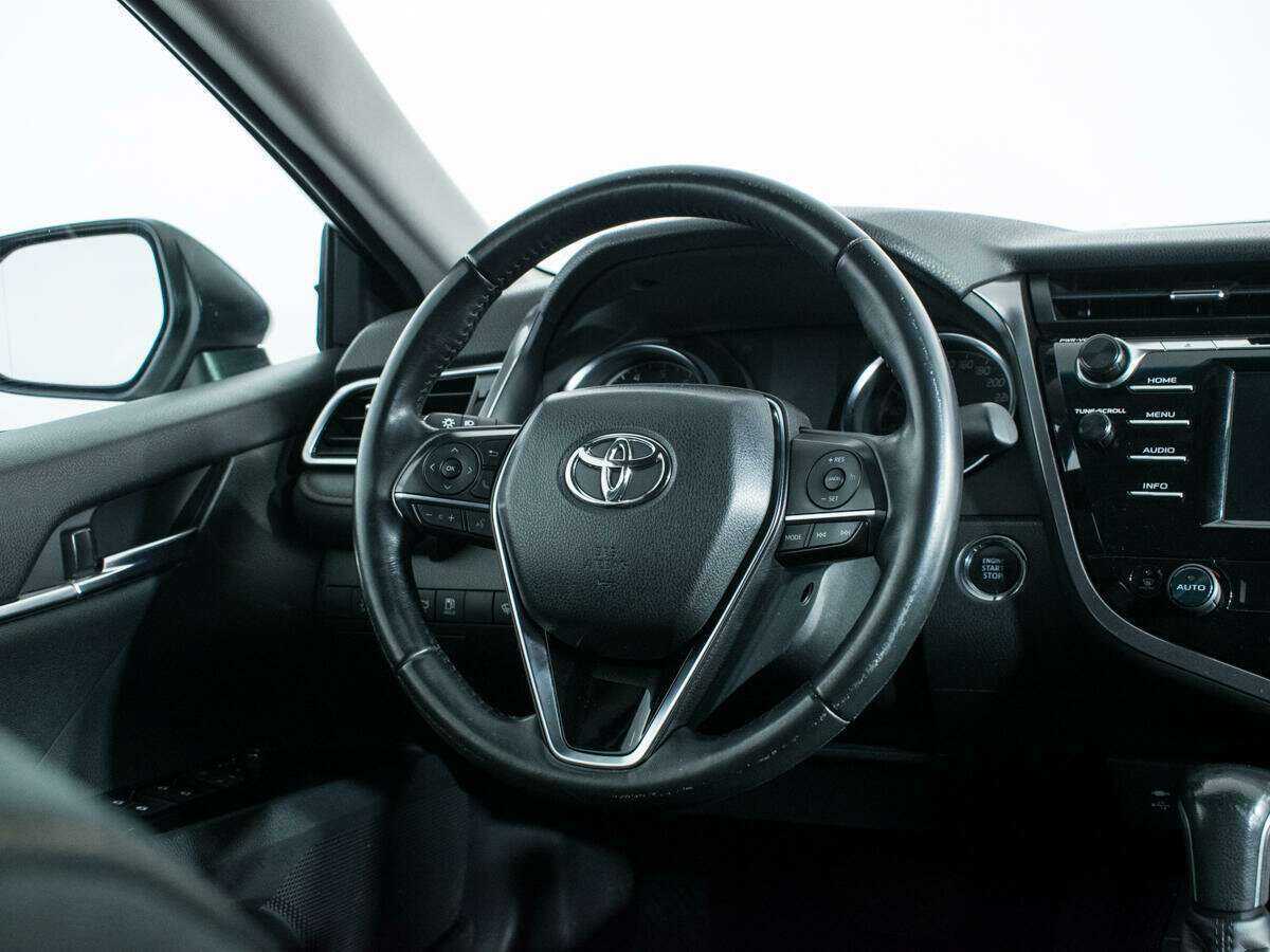 Toyota Camry, 2020 Фото №14