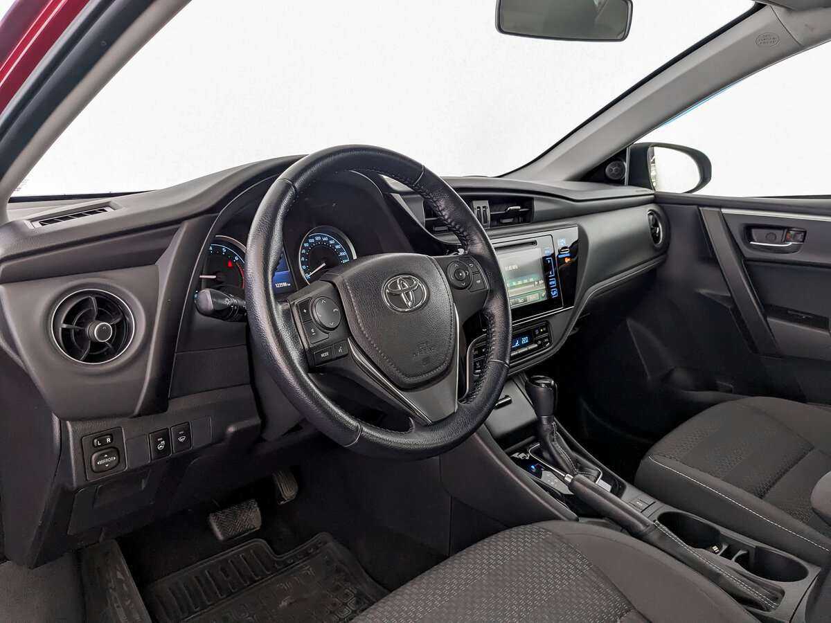 Toyota Corolla, 2018 Фото №15