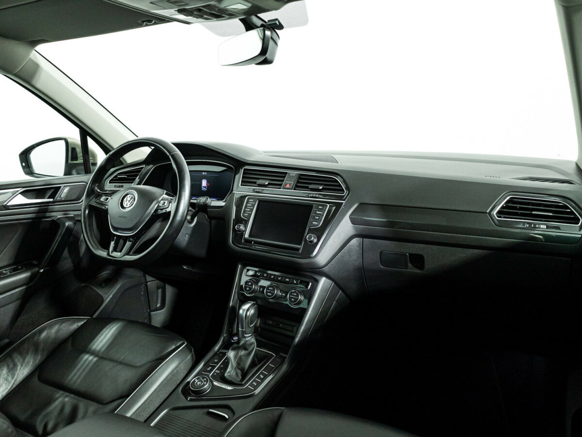 Volkswagen Tiguan II, 2017 Фото №8