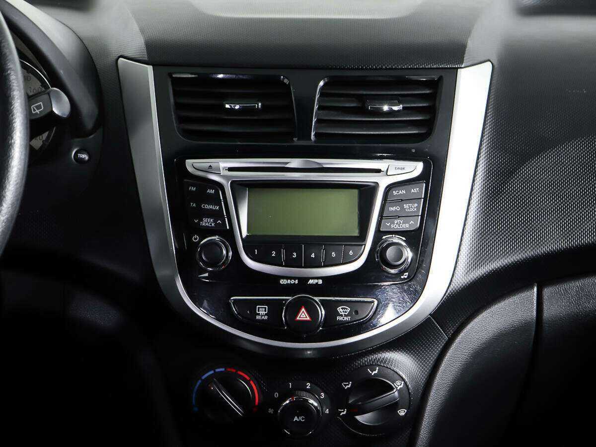 Hyundai Solaris, 2012 Фото №12