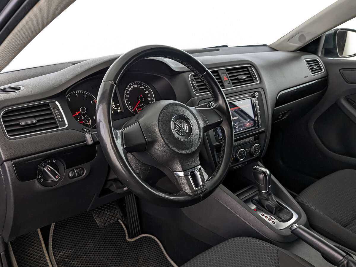Volkswagen Jetta, 2012 Фото №10
