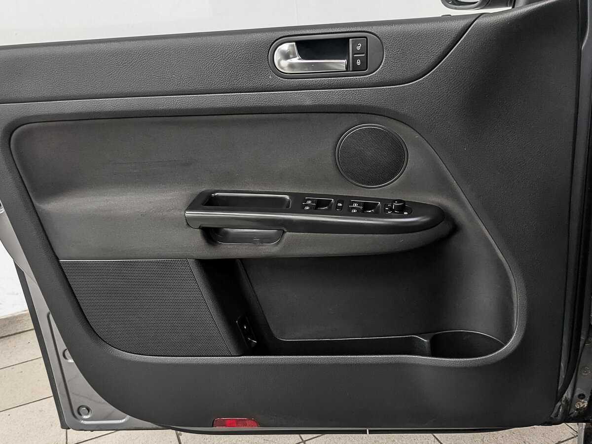 Volkswagen Golf Plus, 2012 Фото №19