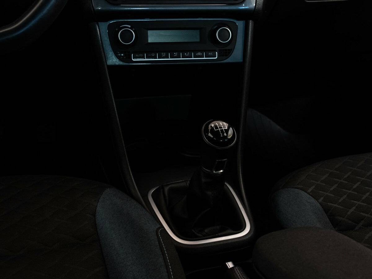 Volkswagen Polo, 2019 Фото №14